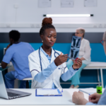 Medicina mulher e idoso atendimento